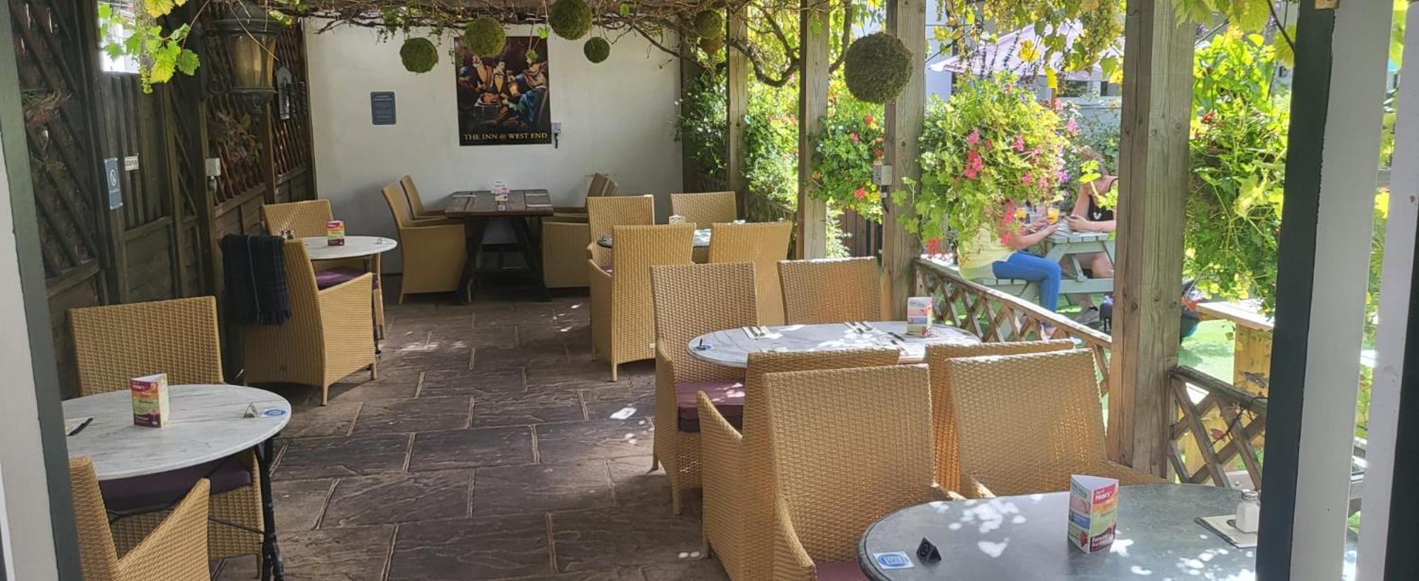 The Inn West End Woking Luaran gambar