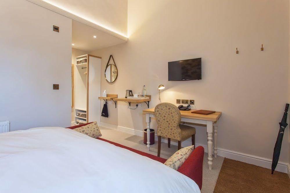 The Inn West End Woking Luaran gambar