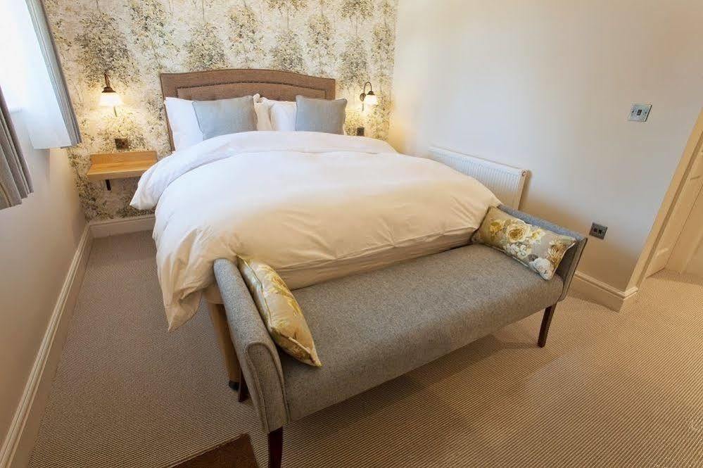 The Inn West End Woking Luaran gambar