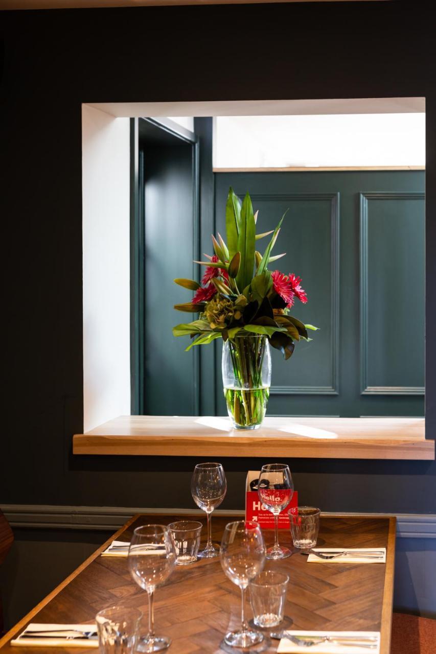 The Inn West End Woking Luaran gambar